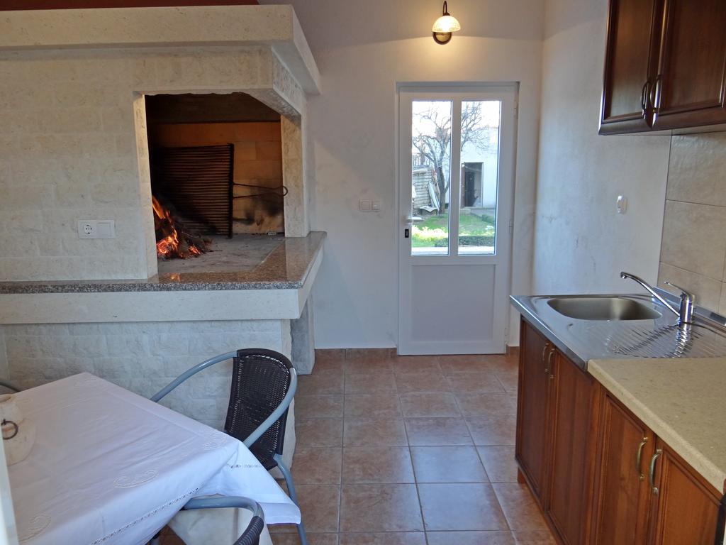 Apartments Amor Trogir Exterior photo