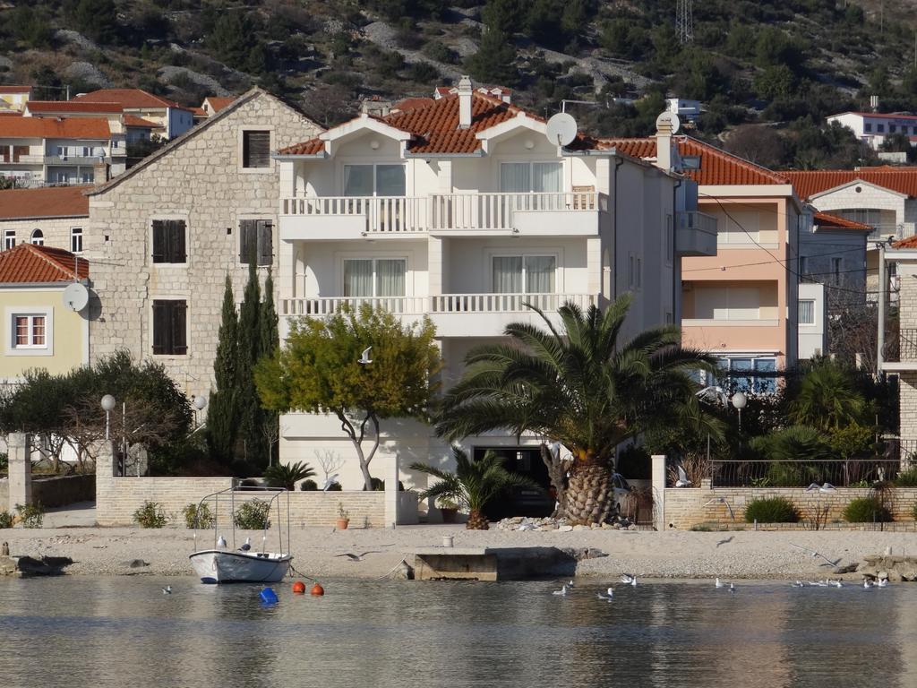 Apartments Amor Trogir Exterior photo