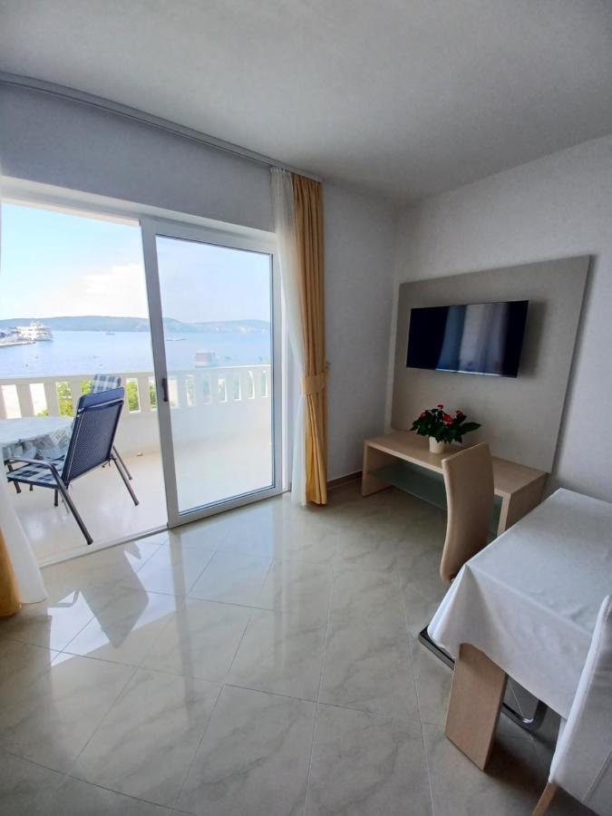 Apartments Amor Trogir Exterior photo