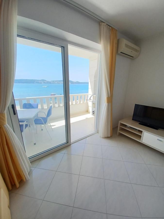 Apartments Amor Trogir Exterior photo