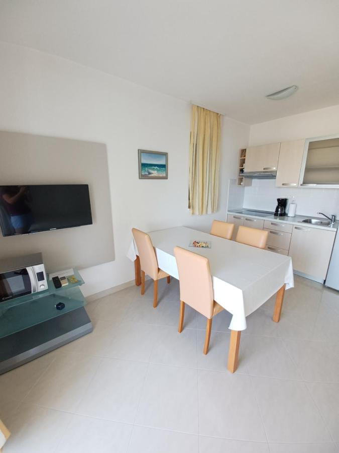 Apartments Amor Trogir Exterior photo