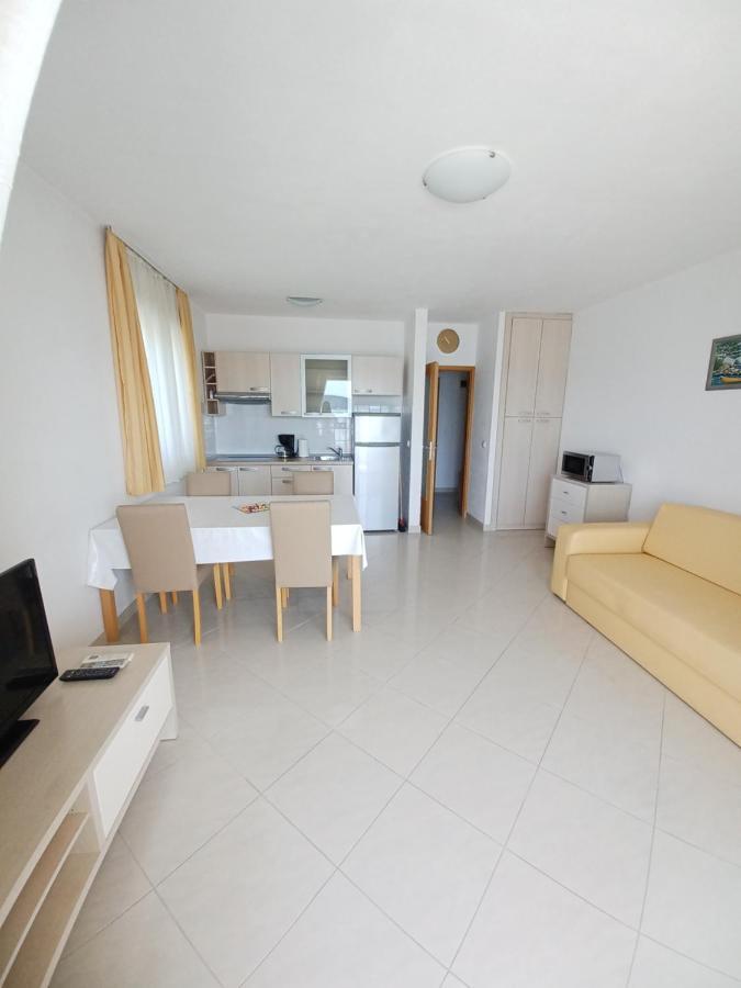 Apartments Amor Trogir Exterior photo