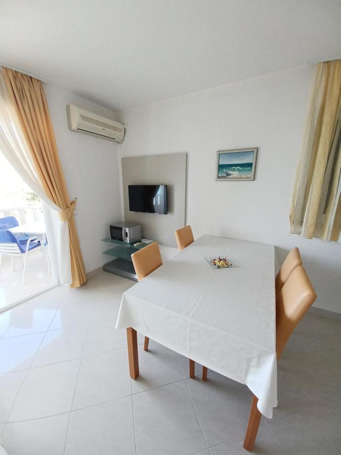 Apartments Amor Trogir Exterior photo