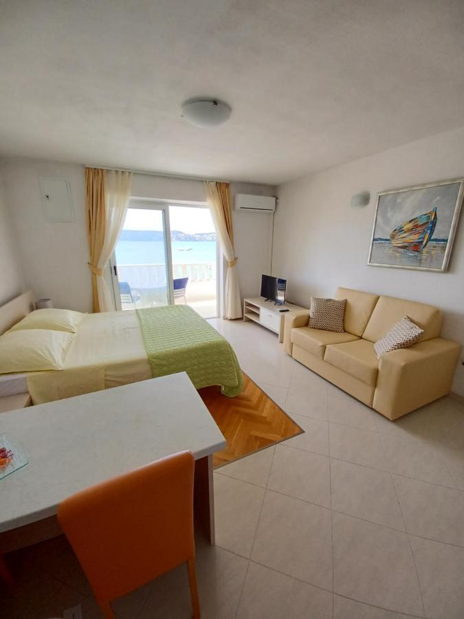 Apartments Amor Trogir Exterior photo
