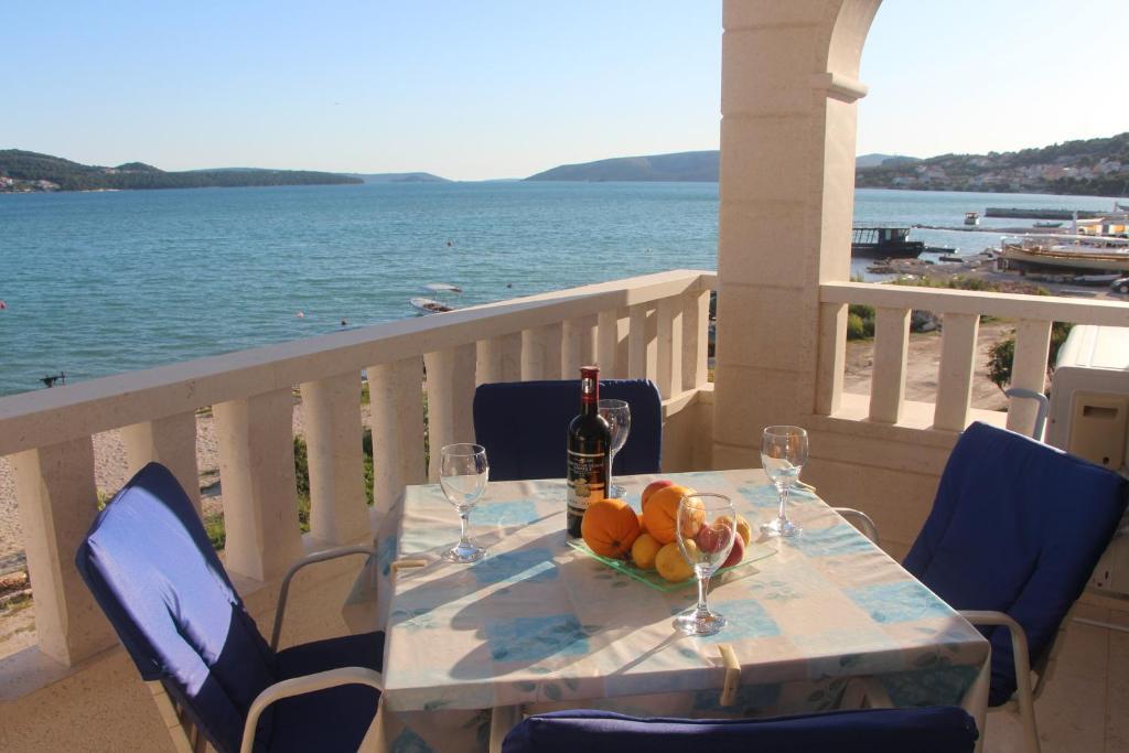 Apartments Amor Trogir Room photo