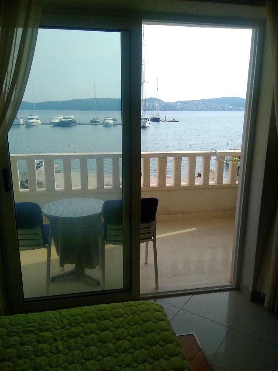 Apartments Amor Trogir Exterior photo