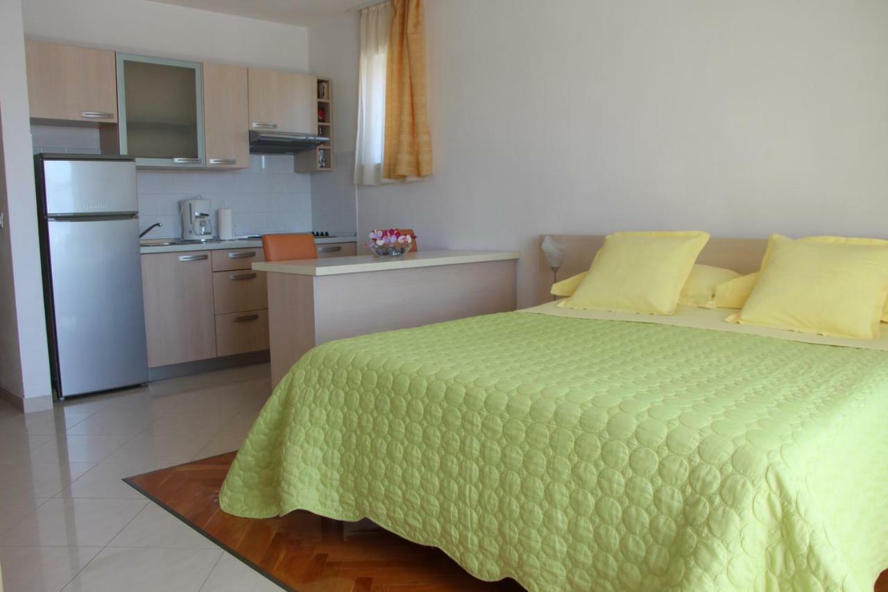 Apartments Amor Trogir Exterior photo