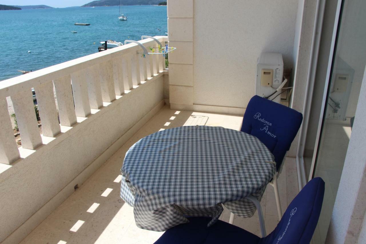 Apartments Amor Trogir Exterior photo