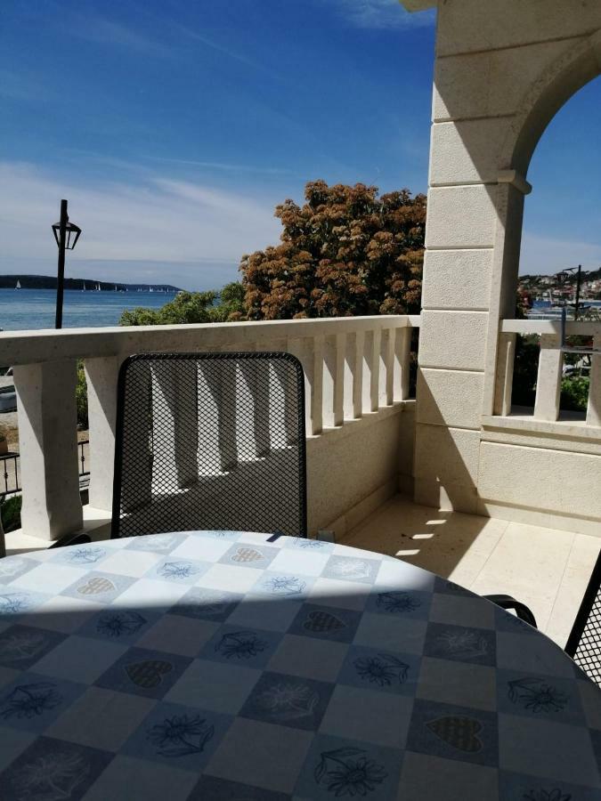 Apartments Amor Trogir Exterior photo