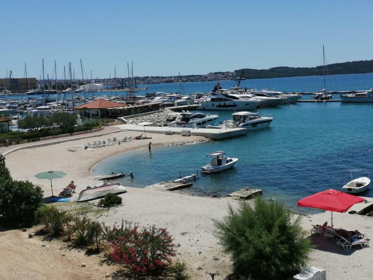 Apartments Amor Trogir Exterior photo