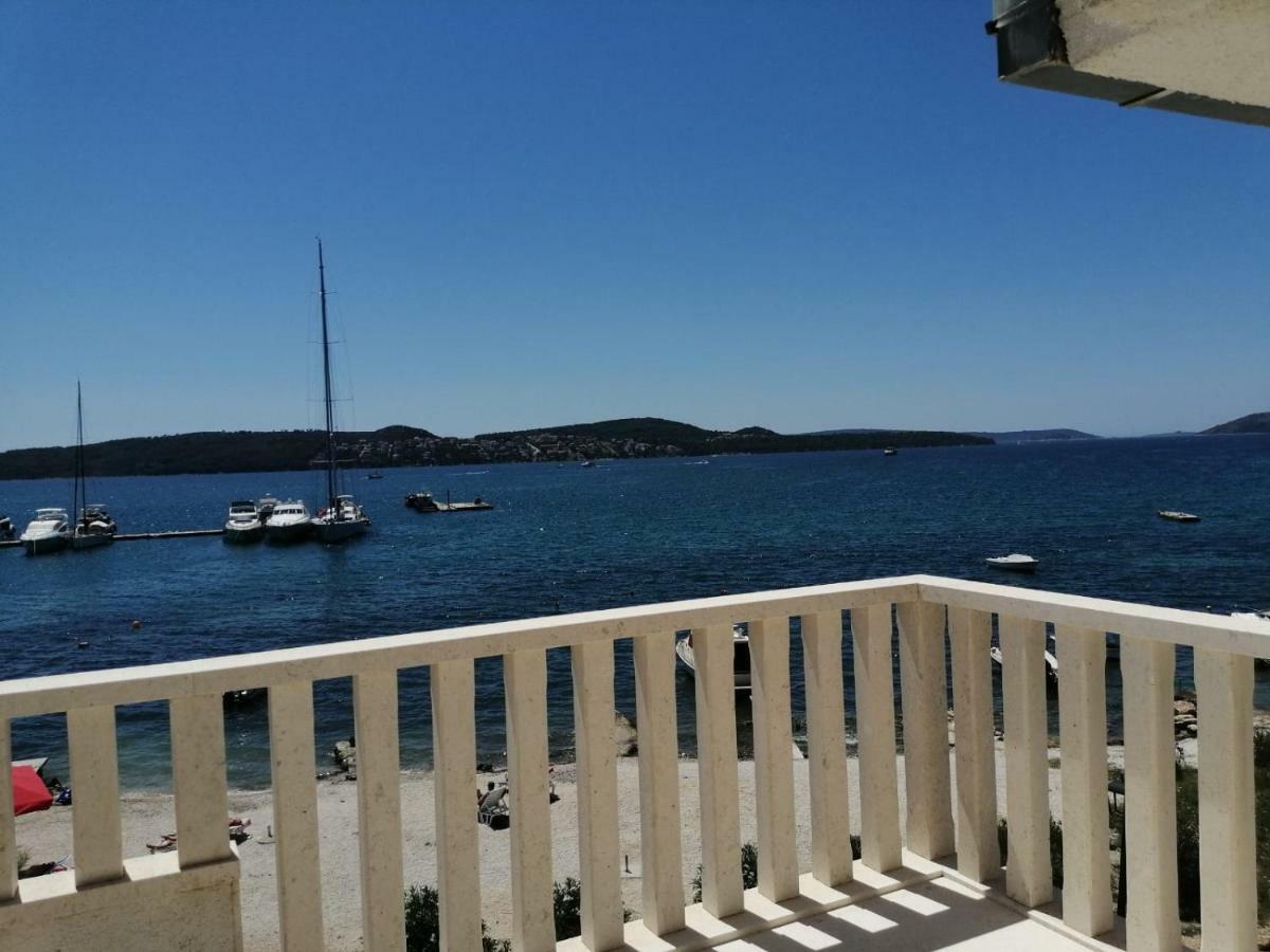 Apartments Amor Trogir Exterior photo